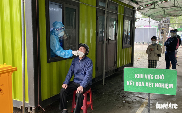 TP Vinh yêu cầu ngừng xét nghiệm nhanh COVID-19 có thu phí