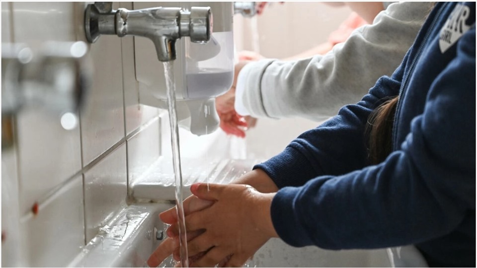 Anh công bố nguyên nhân đáng chú ý về viêm gan bí ẩn ở trẻ