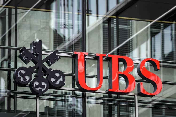 Ngân hàng lớn nhất Thụy Sĩ đồng ý mua lại Credit Suisse