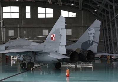 Mỹ bật đèn xanh cho NATO cung cấp máy bay chiến đấu cho Ukraina