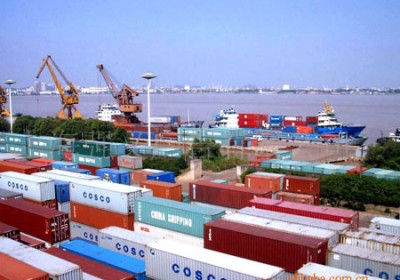 越南港口货物吞吐量继续猛增