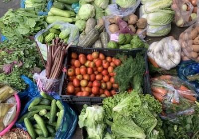 Giá 1 ký ớt, cà chua gần bằng 1 kg thịt heo ở chợ truyền thống