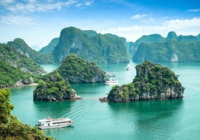 Quảng Ninh: Miễn, giảm phí tham quan vịnh Hạ Long, Bái Tử Long cho người già và trẻ em