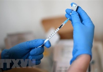 Người chưa tiêm vaccine mắc COVID-19 có nguy cơ phải điều trị tích cực