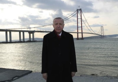 Thổ Nhĩ Kỳ khai trương cây cầu 2,3 tỉ USD nối Châu Âu và Châu Á