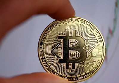 Giá bitcoin xuống thấp nhất 18 tháng