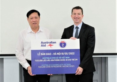 Australia trao 7,2 triệu liều vaccine COVID-19 cho trẻ em Việt Nam