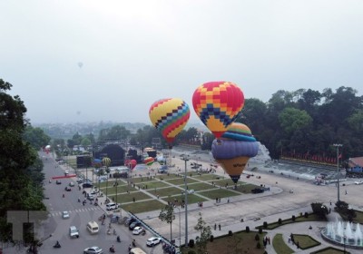 越南宣光省第二屆國際熱氣球節開幕