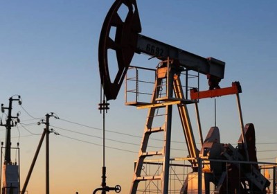 Giá dầu thế giới chạm các mốc cao kỷ lục trong nhiều năm