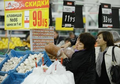 Các nhà bán lẻ Nga đối phó với tình trạng đầu cơ lương thực