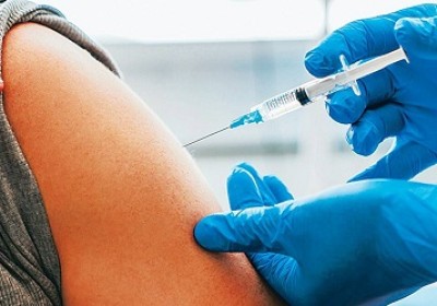 打第3劑疫苗只為多防4個月？ 專家建議衡量追打益處與風險