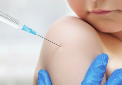 Những dấu hiệu cha mẹ cần lưu ý sau khi trẻ tiêm vắc xin phòng COVID-19