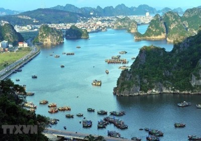 Khách ngoại tỉnh cần bảo đảm điều kiện gì để đến Quảng Ninh du lịch?
