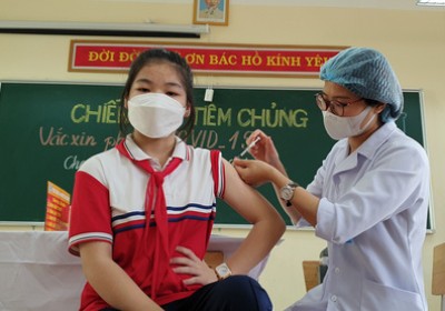 Quảng Ninh bắt đầu tiêm vắc xin COVID-19 cho trẻ 5-12 tuổi